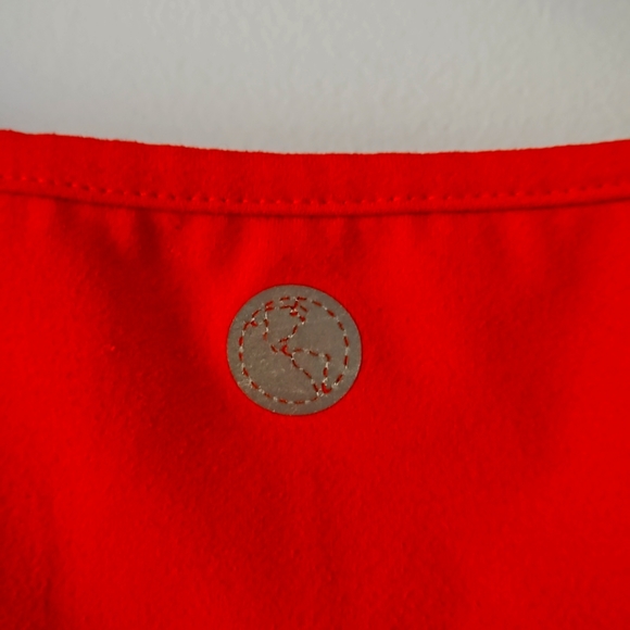 Red crop top - Picture 4 of 4